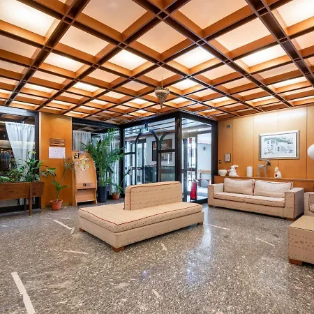 Universo-4 By Interhome *