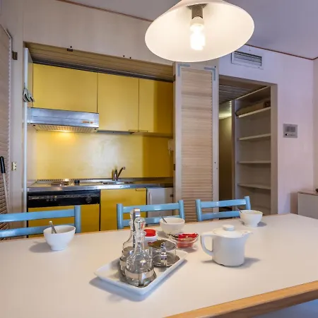 Universo-4 By Interhome