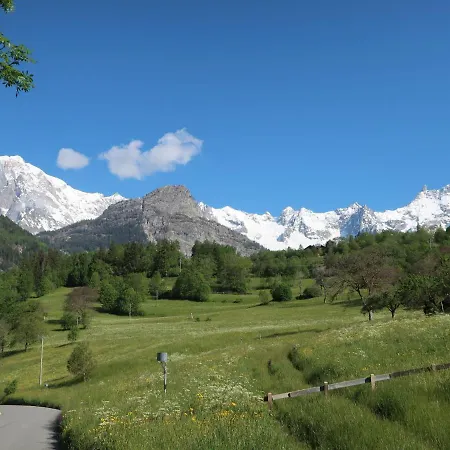 Universo-4 By Interhome 아파트 프레셍디디에